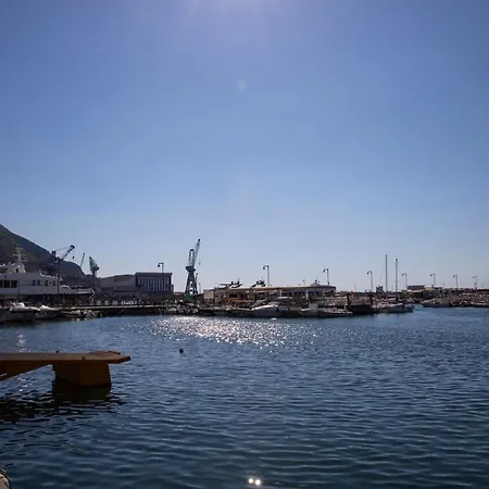 بيت للعطل Raimo House Lungomare كاستيلاّماري دي ستا