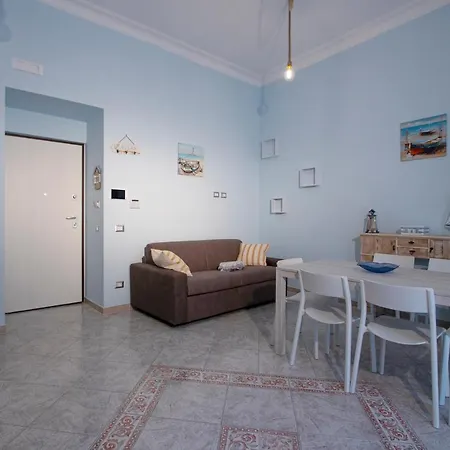 Raimo House Lungomare بيت للعطل *