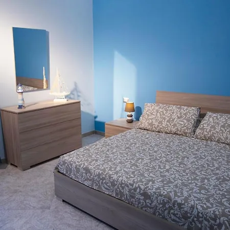 Raimo House Lungomare بيت للعطل كاستيلاّماري دي ستا